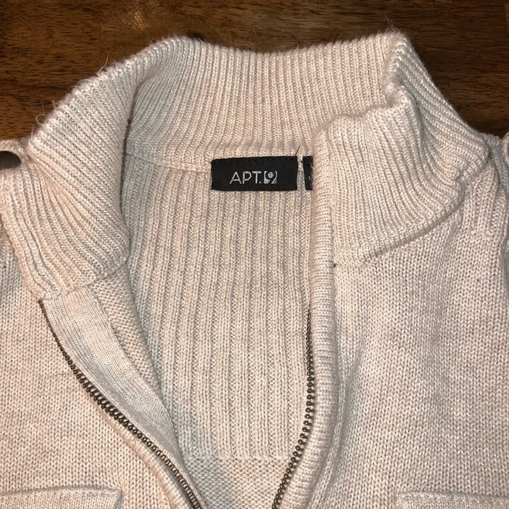 Apt. 9 apt men